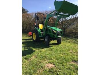 Compact tractor John Deere 3038e: picture 1