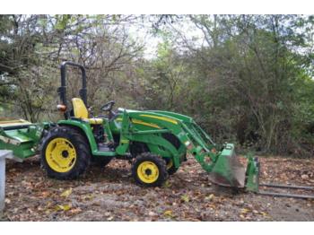 Farm tractor John Deere 3520: picture 1