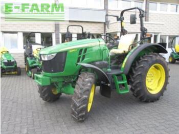 Farm tractor John Deere 5050e: picture 1
