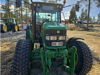 Farm tractor JOHN DEERE 5090R