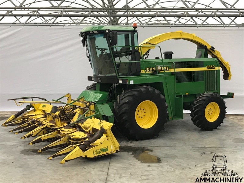 Forage harvester John Deere 6000-7000-8000 series: picture 8