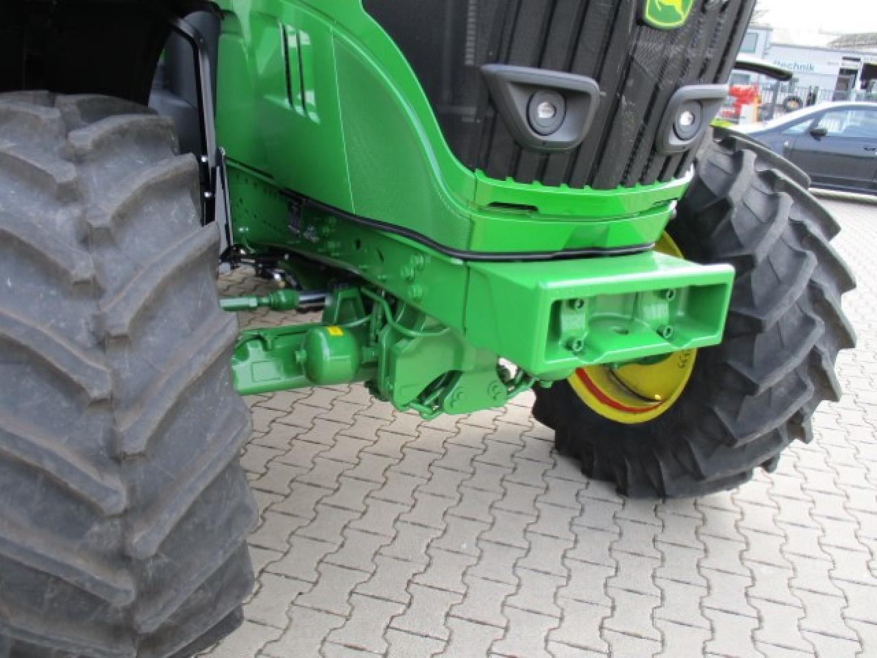 New Farm tractor John Deere 6175M: picture 6