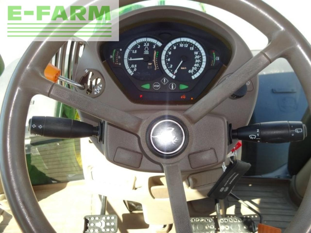 Farm tractor John Deere 6195r: picture 15