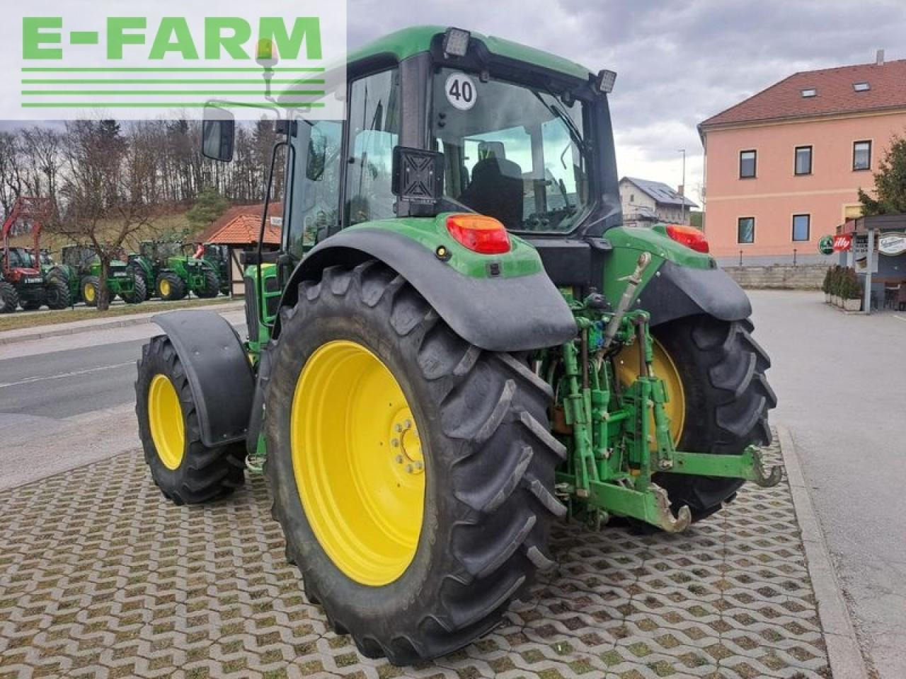 Farm tractor John Deere 6330: picture 7