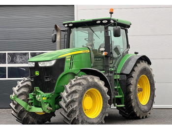 Farm tractor John Deere 7260 R: picture 1