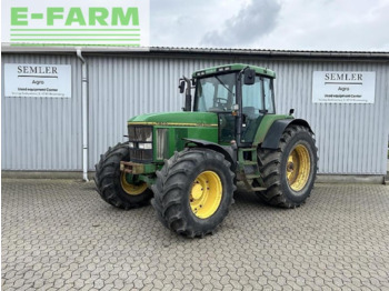 Farm tractor JOHN DEERE 7800