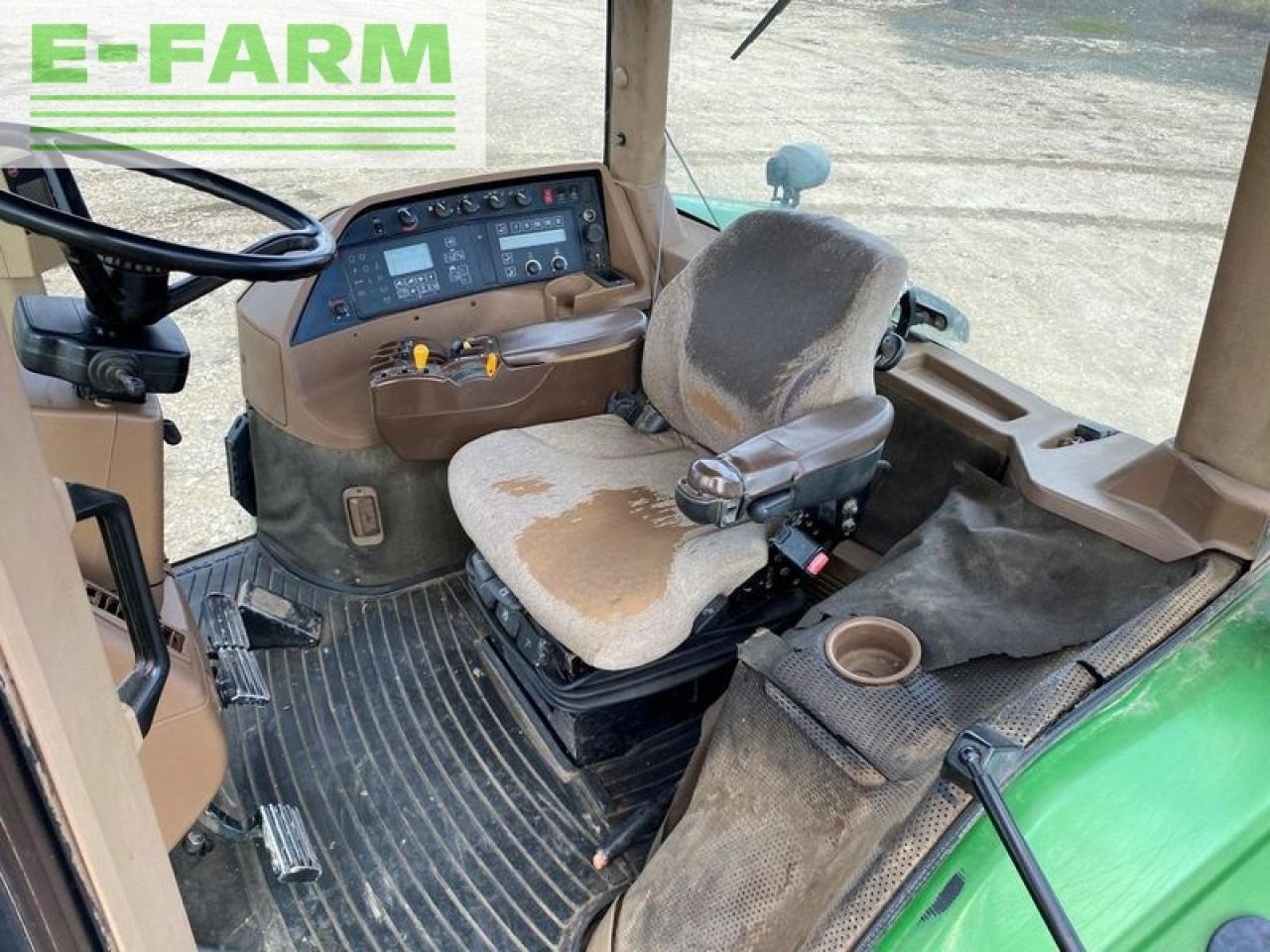 Farm tractor John Deere 8120 (500 hours new (reman) 8,1 l engine): picture 29
