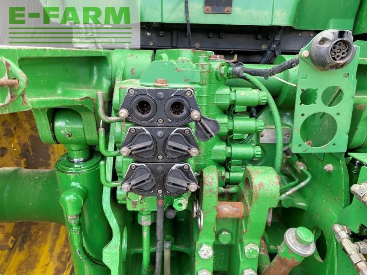 Farm tractor John Deere 8120 (500 hours new (reman) 8,1 l engine): picture 27