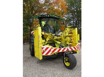 New Harvester John Deere 8400: picture 1