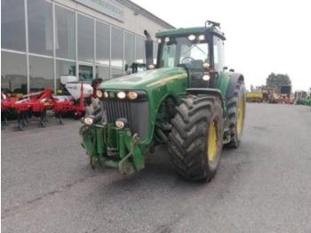 Farm tractor John Deere 8520: picture 1