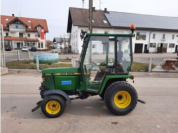 Farm tractor John Deere 855: picture 1