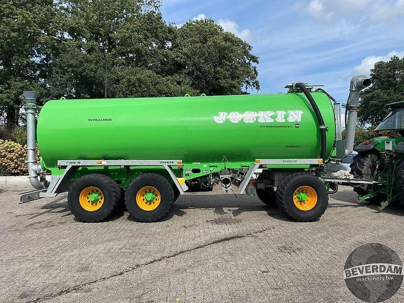 Agricultural machinery Joskin Tetraliner 23500T