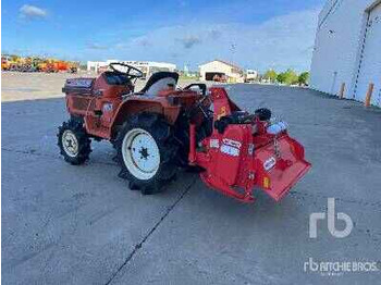 Compact tractor KUBOTA B1-15 4WD Tracteur Utilitaire: picture 2