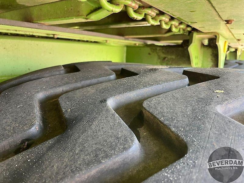 Agricultural machinery Krone TX 460