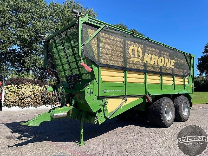 Agricultural machinery Krone TX 460