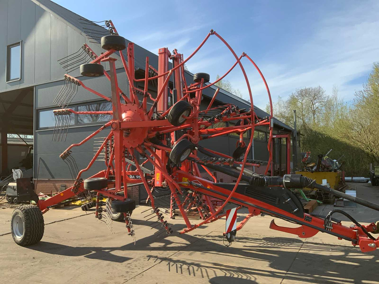 Agricultural machinery Kuhn GA9531