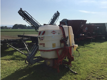 Tractor mounted sprayer KUHN