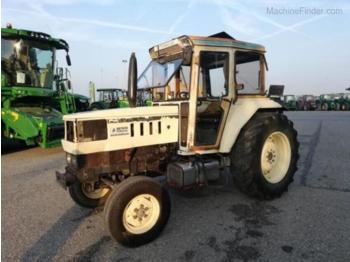 Farm tractor Lamborghini 674/70: picture 1