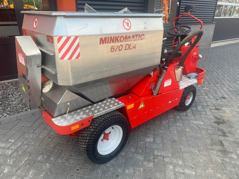 Livestock equipment NORCAR MINKOMATIC 670 DLA