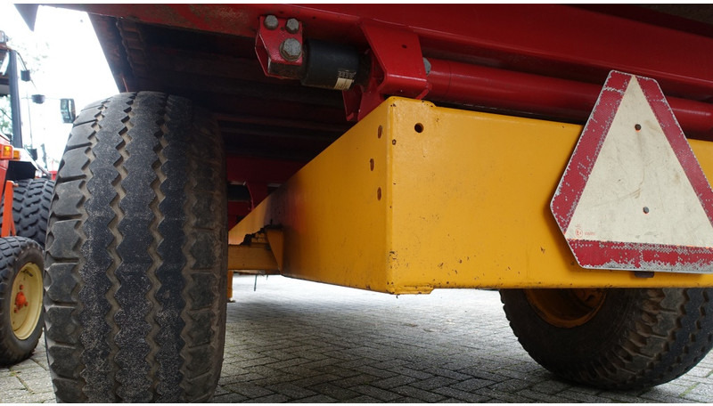 Livestock equipment Schuitemaker Feedo70-11 voerdoseerwagen met weegsysteem