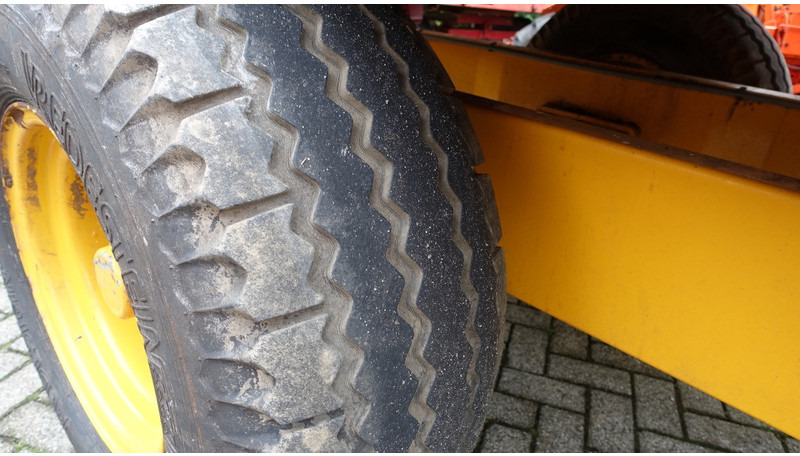 Livestock equipment Schuitemaker Feedo70-11 voerdoseerwagen met weegsysteem