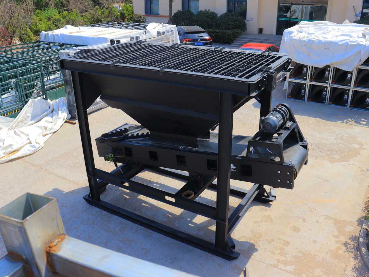 Livestock equipment VGT Doseerbak met transportband