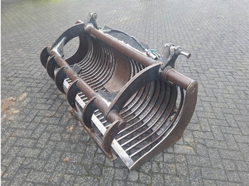 Livestock equipment Volvo BM L 30