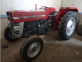 Farm tractor MASSEY FERGUSON 135: picture 1
