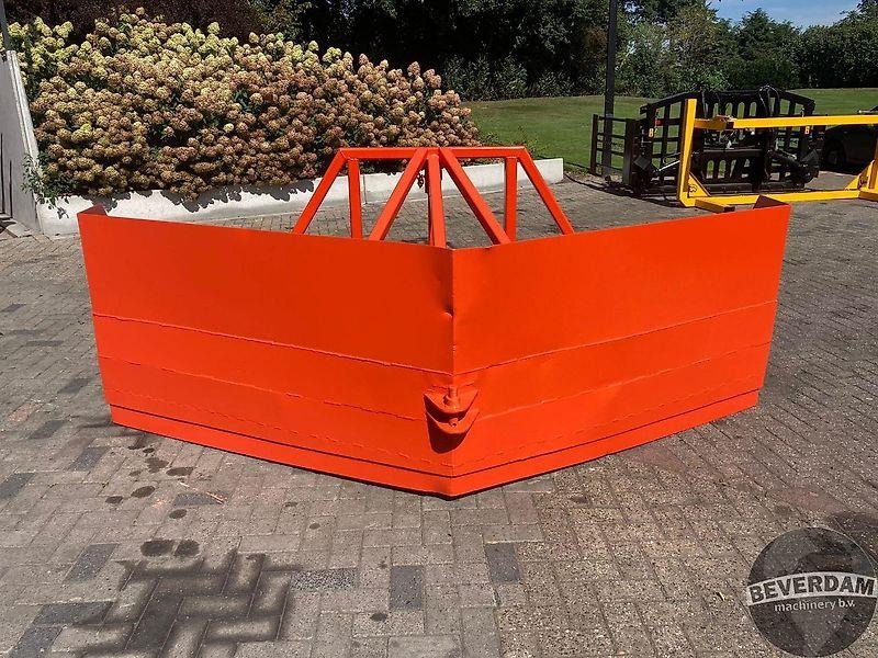 Agricultural machinery Maisschuif