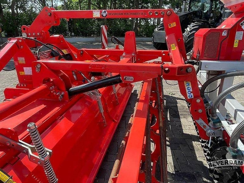 Agricultural machinery Maschio SC 300
