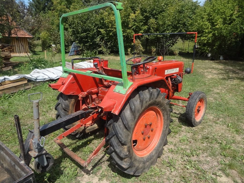 Farm tractor McCormick D 214 Tractor, 1959 oldtimer: picture 6
