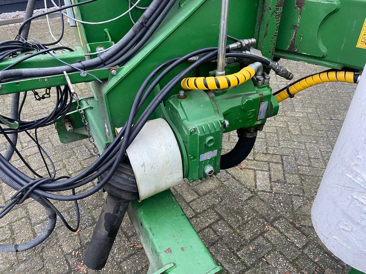 Agricultural machinery McHale 998