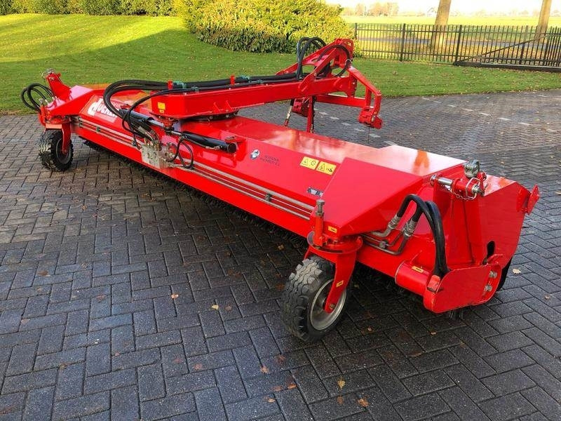 Mower Dücker SFK 4500 veegmachine