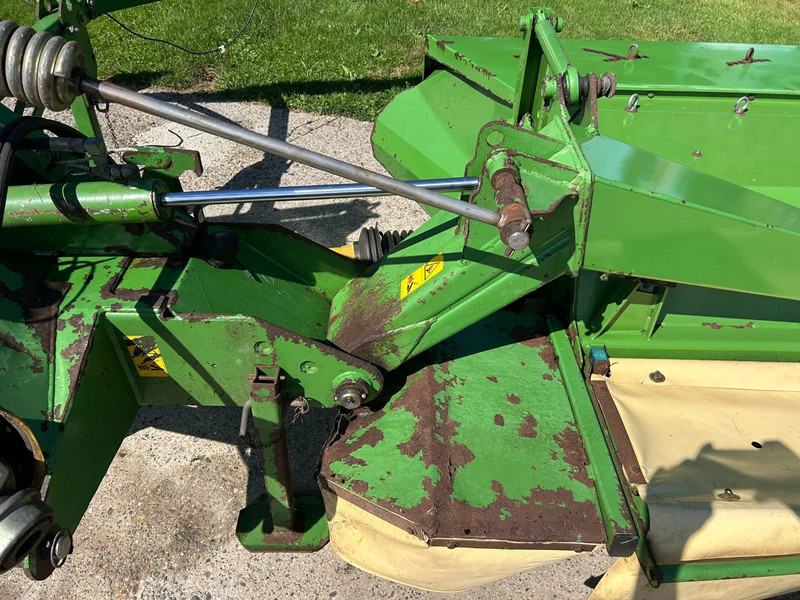 Mower Krone Easycut 9140 CV triple maaier