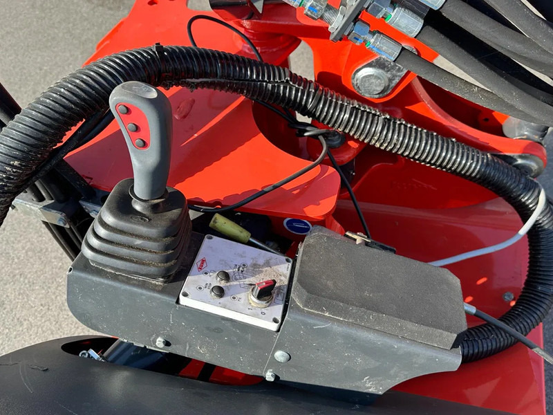 Mower Kuhn HE 6045 P armklepelmaaier