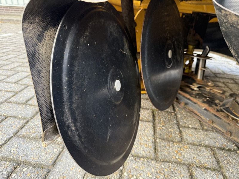 Mower New Holland Duradisc F300 Frontmaaier