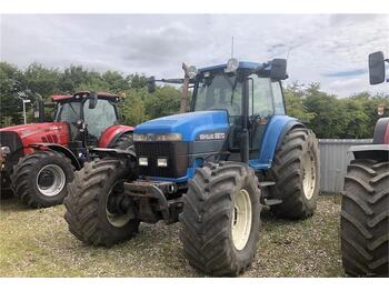 Farm tractor New Holland 8870: picture 1