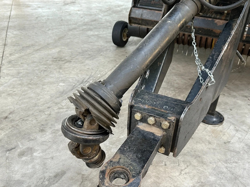 Agricultural machinery New Holland BB9060 Cropcutter