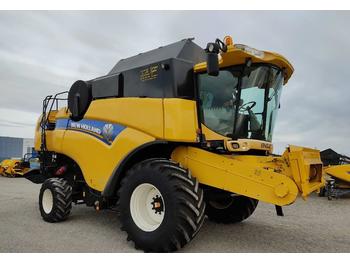 Combine harvester New Holland CX820: picture 1
