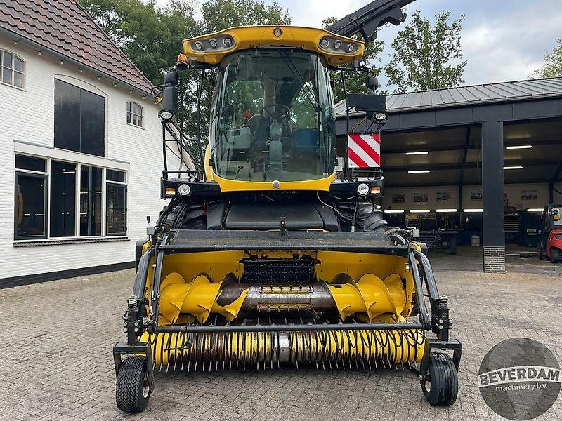 Agricultural machinery New Holland FR9090