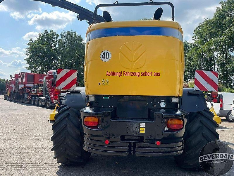 Agricultural machinery New Holland FR 9090