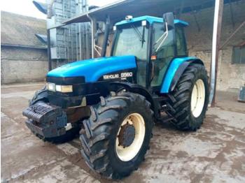 Farm tractor New Holland Ford 8560: picture 1