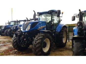 Farm tractor New Holland T7.225 AUTO COMMAND: picture 1