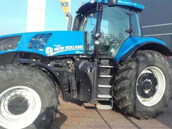 Farm tractor New Holland T8.360 PowerCommand: picture 1