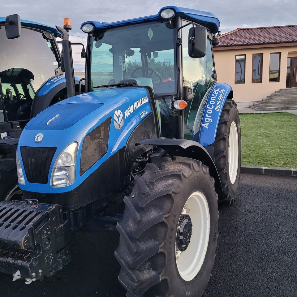New Farm tractor New Holland TD5.95: picture 5