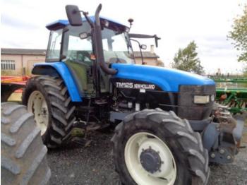 Farm tractor New Holland TM 125: picture 1
