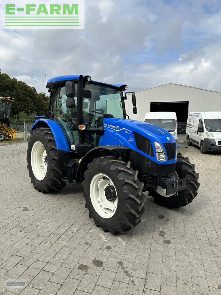Farm tractor New Holland t5.90s: picture 3