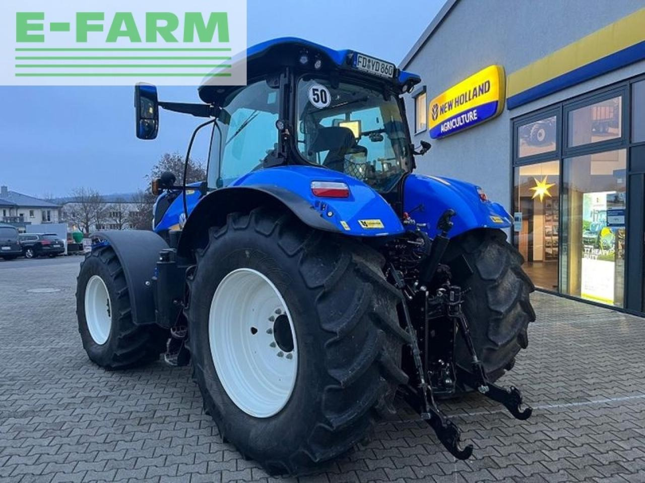 Farm tractor New Holland t 7.260 pc: picture 3