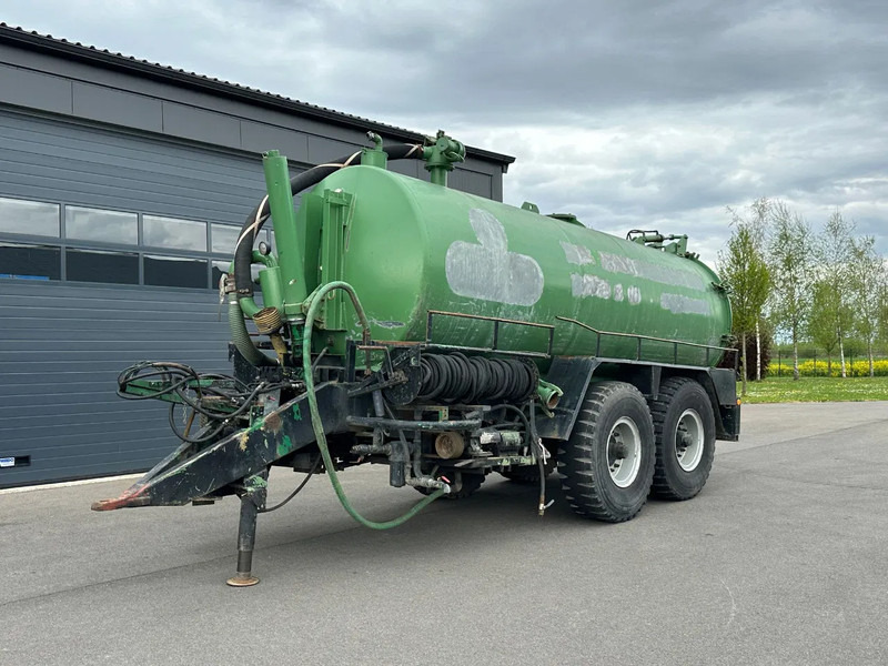 Agricultural machinery OVA LB102 landbouw tank