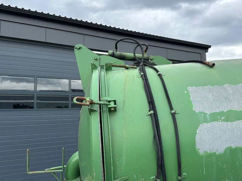 Agricultural machinery OVA LB102 landbouw tank